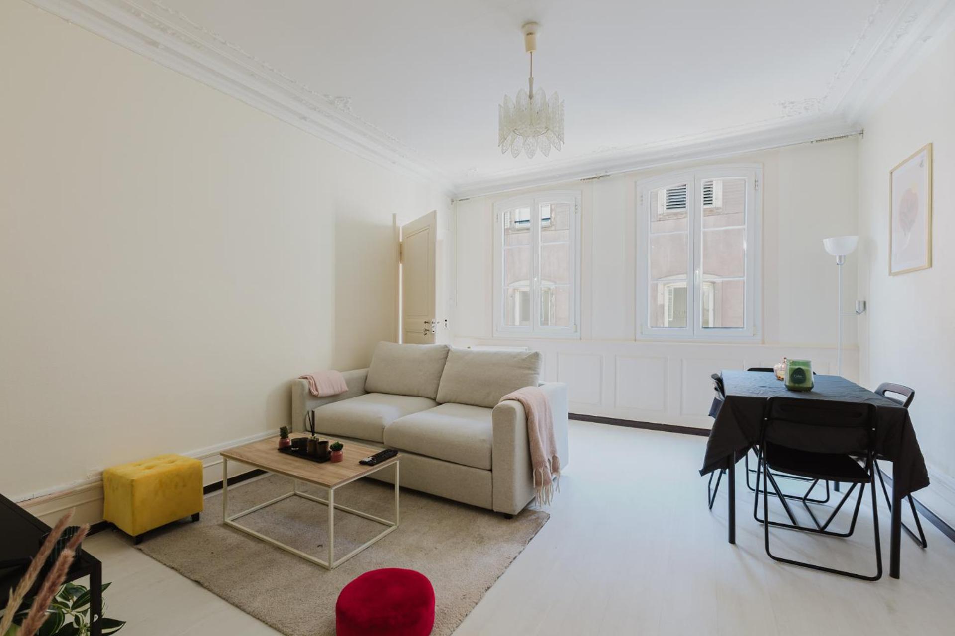 Apartment Cathedral Living Straßburg